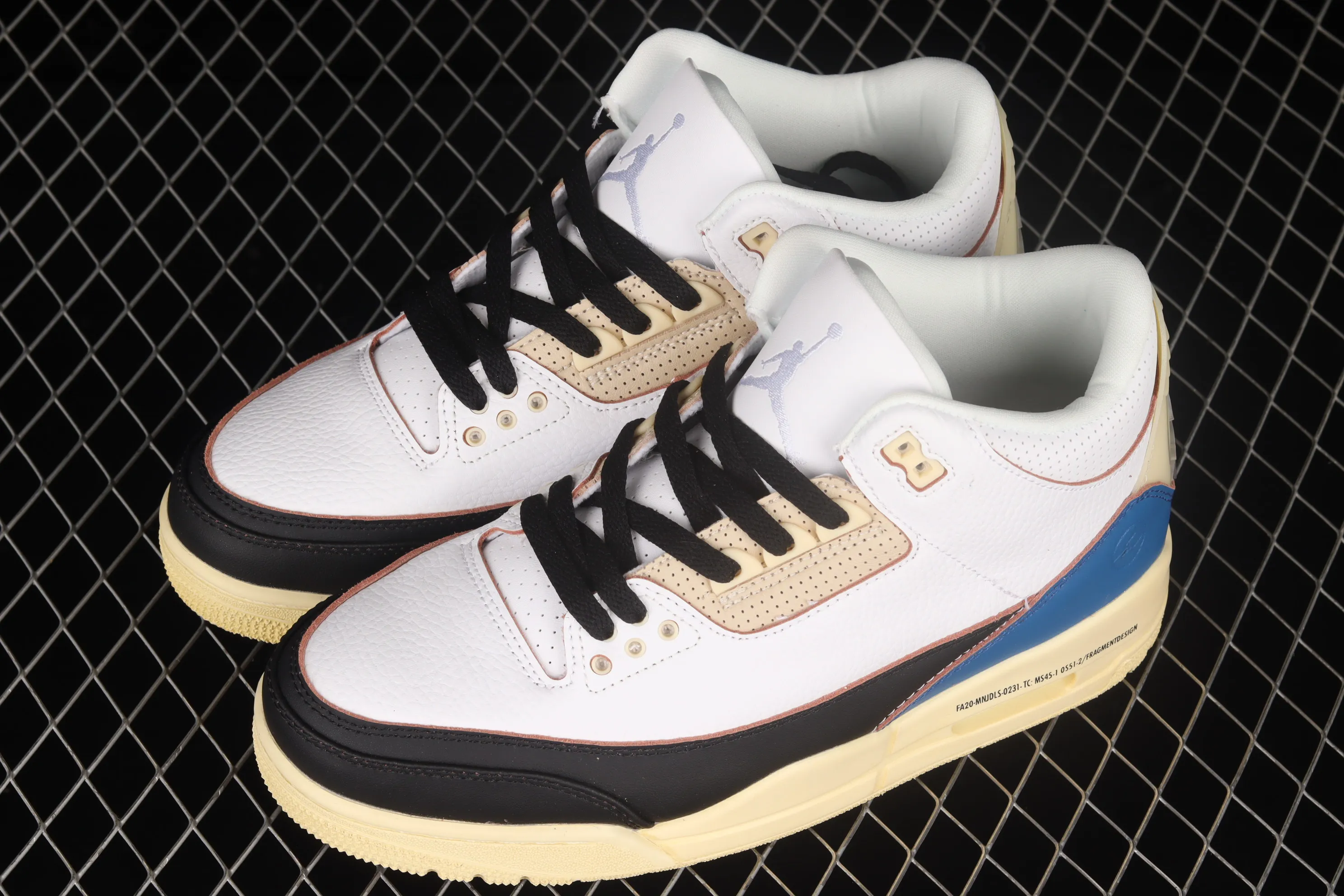 All categories Air Jordan Jordan series basketball shoes Air Jordan 3 Fragment Design x Air Jordan 3 AJ3 Joe 3 Hiroshi Fujiwara white black blue Lightning joint DA3595-100